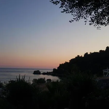 Corfu Beachfront 52 Сasa de vacaciones *